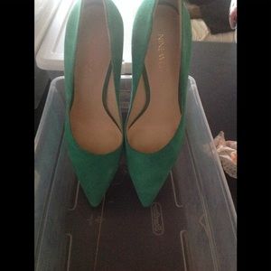 Nine West Turquoise Pumps